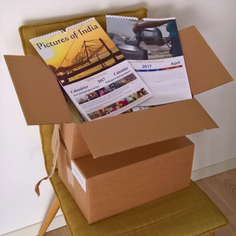 boîtes pleines de calendriers 2017
